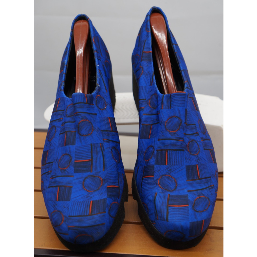 Thierry Rabotin Women's Size 39.5 Blue Slip On Shoes 1720L